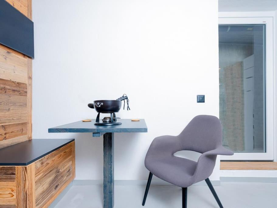 Small But Wow! Studio With Pool @ The Central Lake Crans-Montana Dış mekan fotoğraf